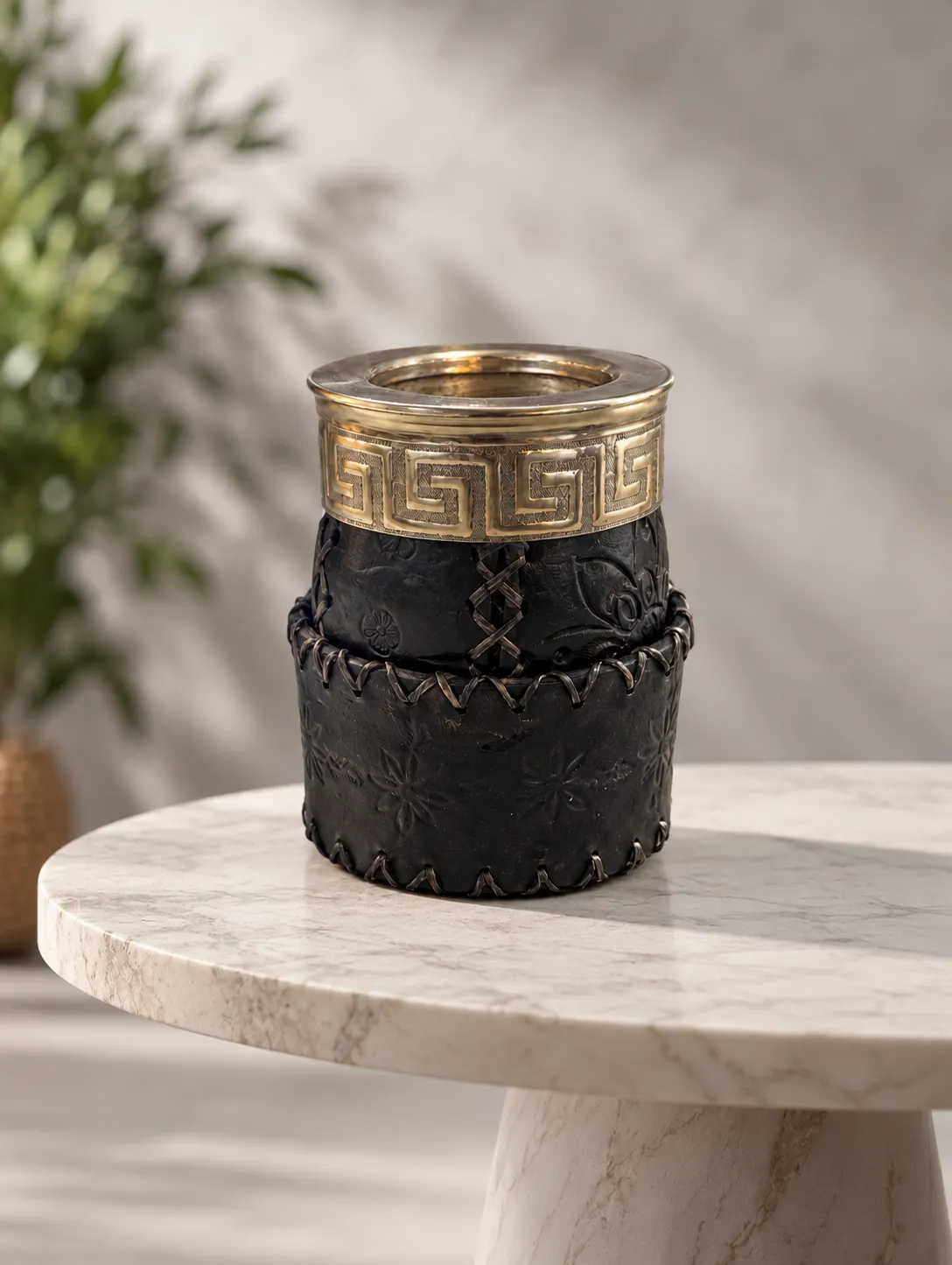 Mate imperial criollo con cuero repujado